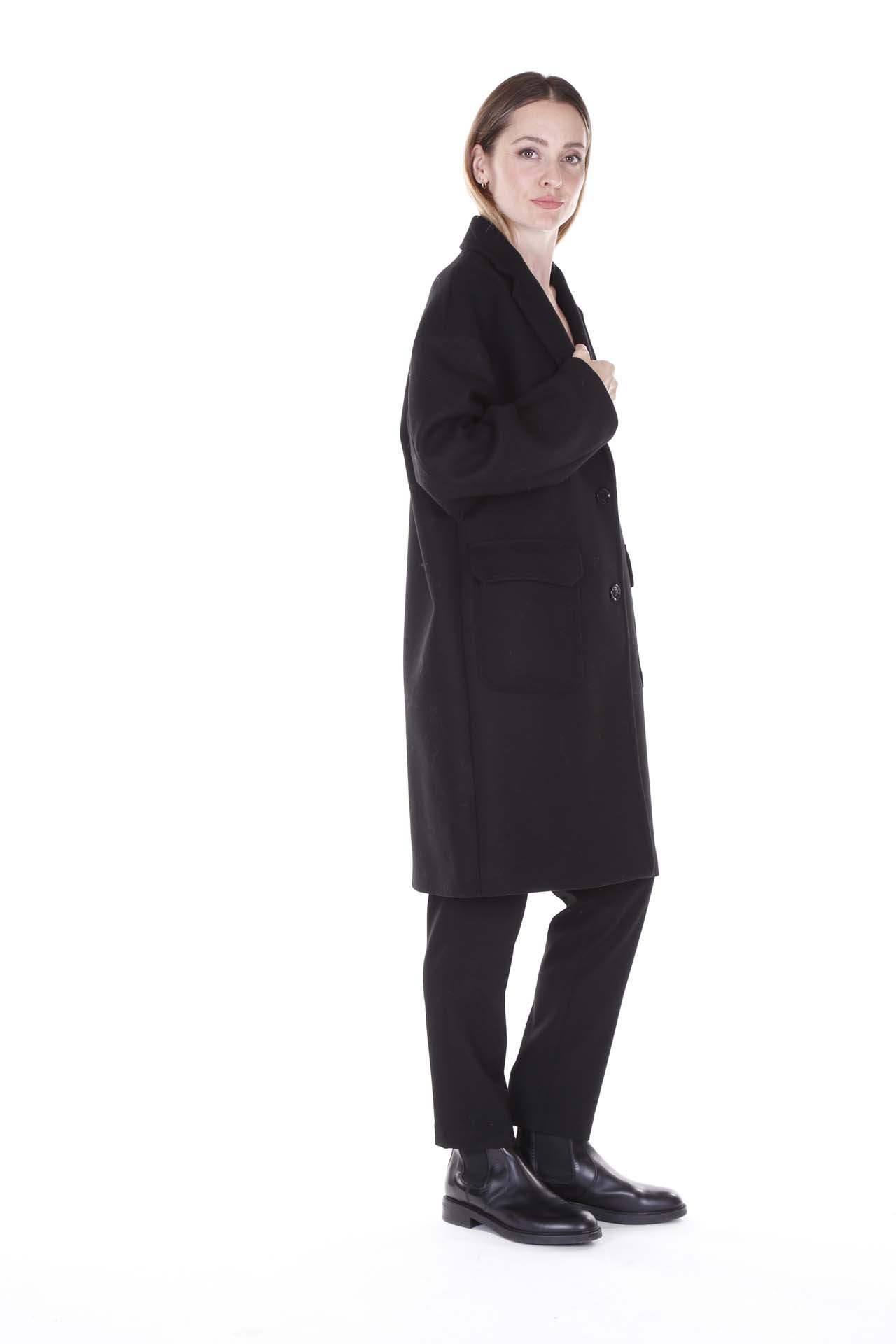 Moschino, Cappotto